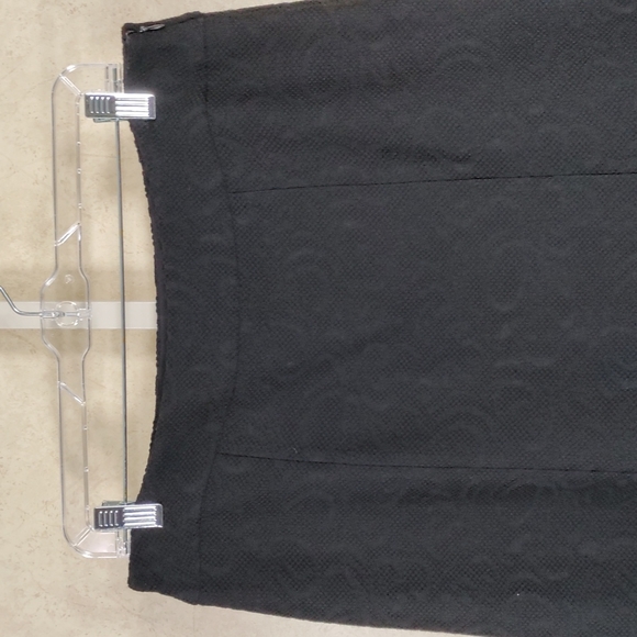 10W04 FINAL PRICE Armani Collezioni black mostly wool skirt 44 / 8 - Picture 2 of 9